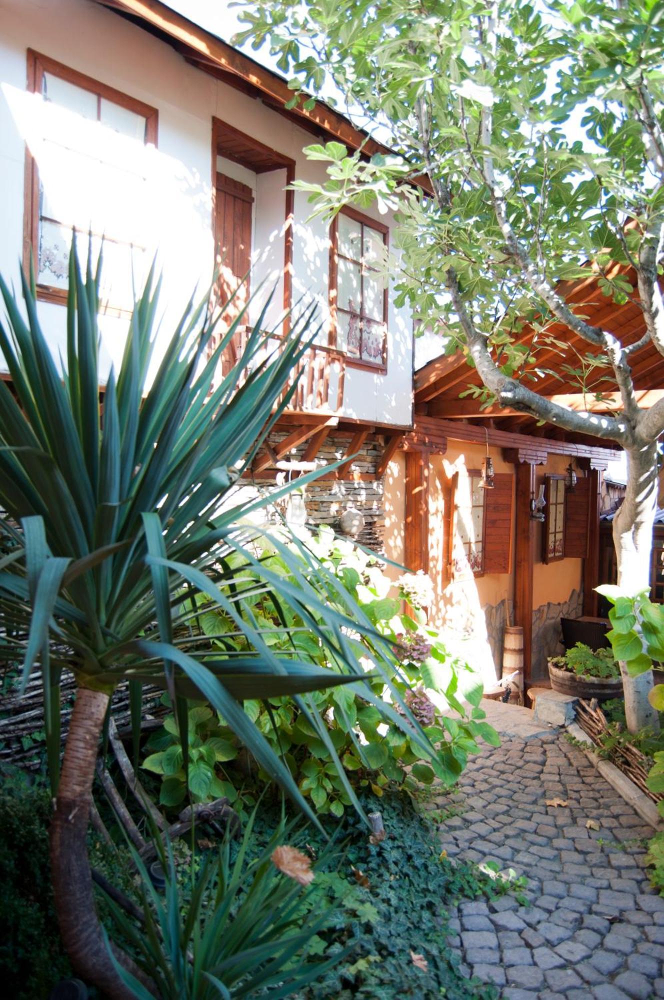 Family Hotel Ogi Asenovgrad Luaran gambar