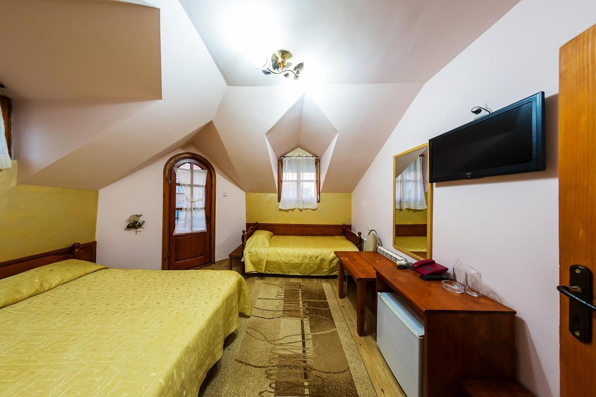 Family Hotel Ogi Asenovgrad Luaran gambar