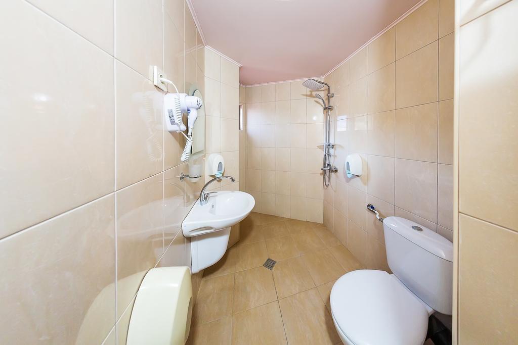 Family Hotel Ogi Asenovgrad Luaran gambar