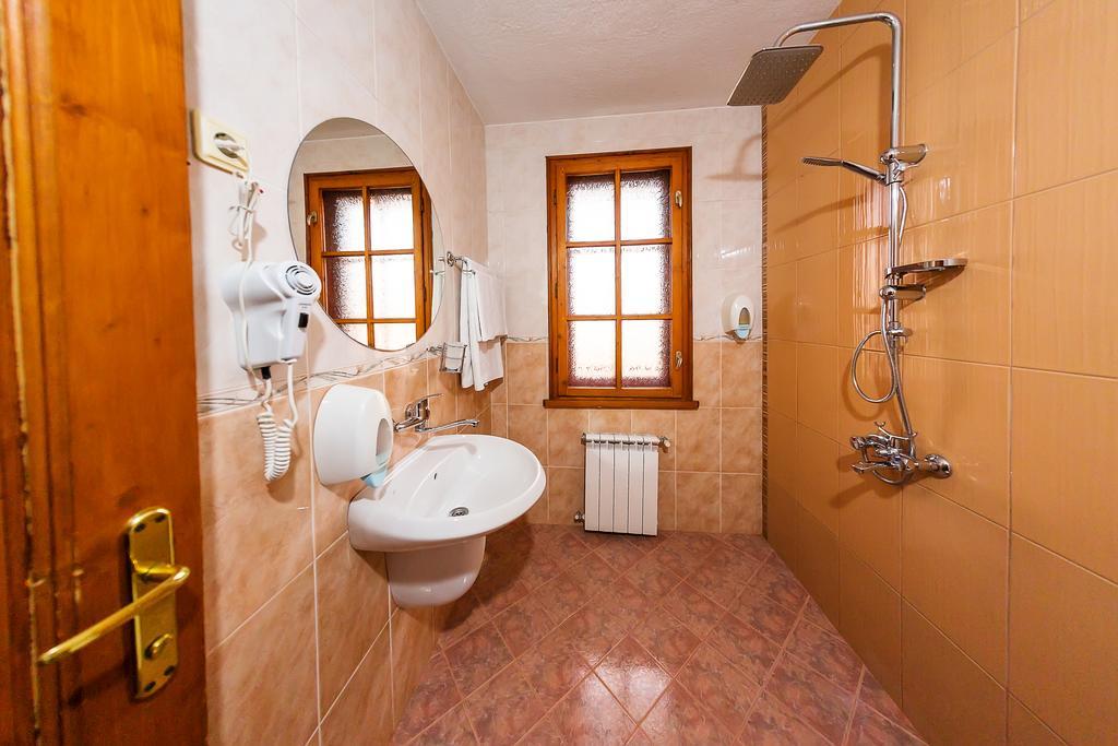 Family Hotel Ogi Asenovgrad Luaran gambar
