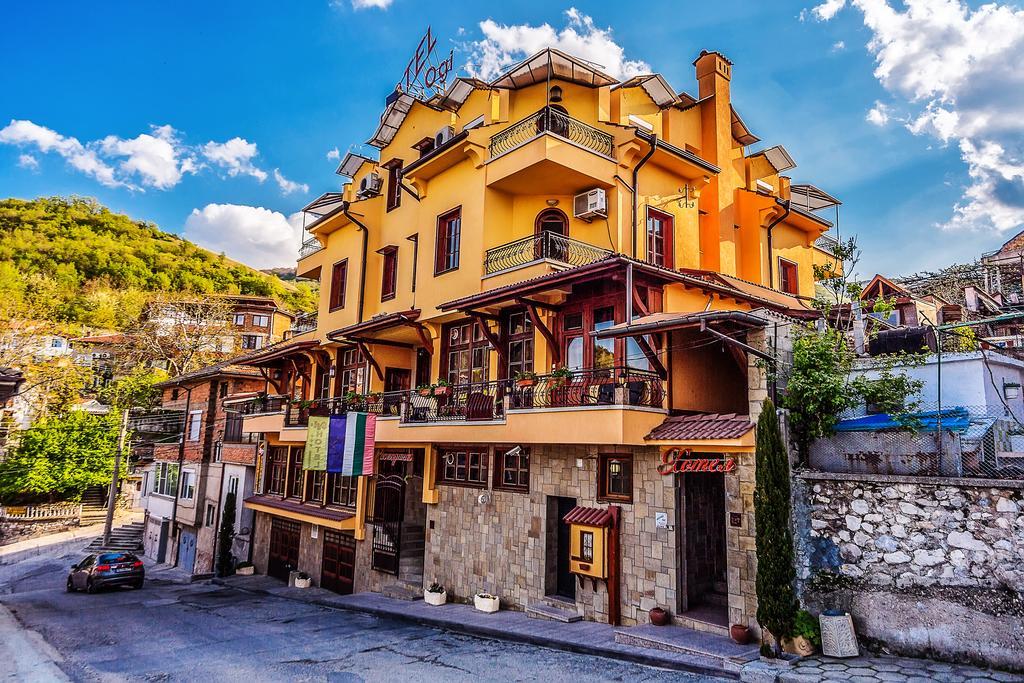 Family Hotel Ogi Asenovgrad Luaran gambar